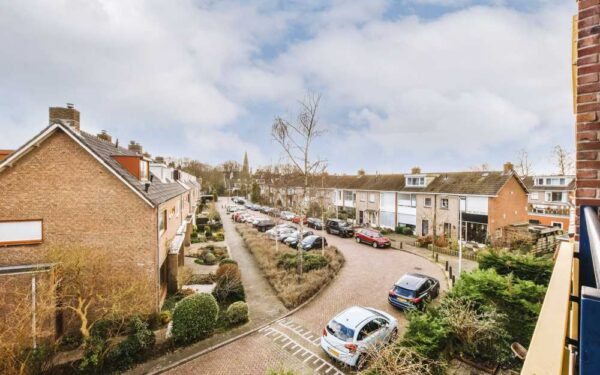 Where to Seek Help About UK Regulations in the Property Industry When Overseas?