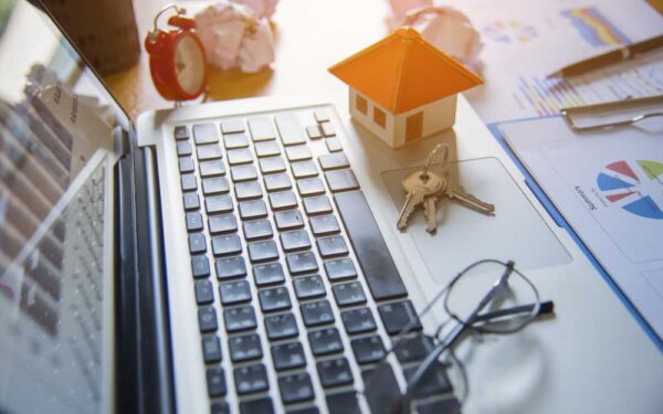 Why Smart Investors Are Buying Property Through a Limited Company (SPV)   And Why You Should Too