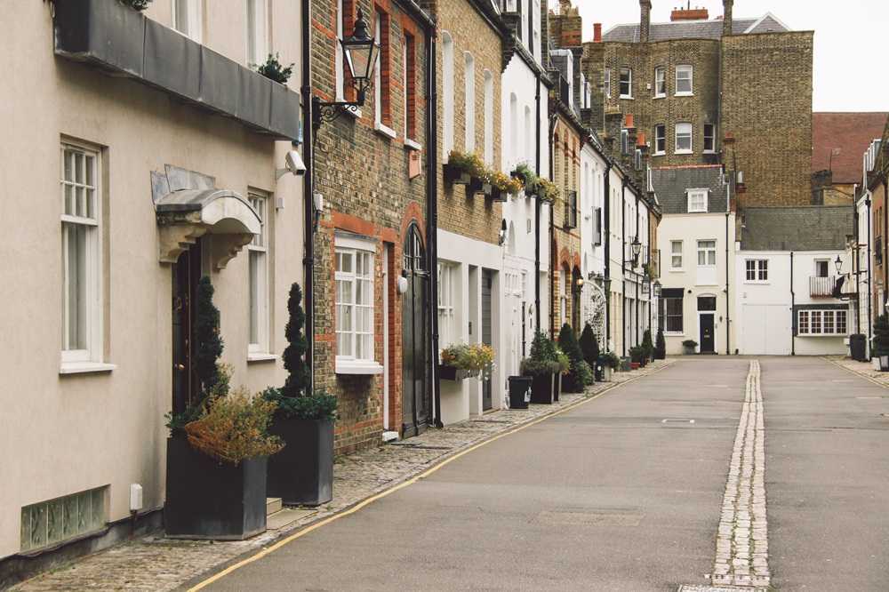 How to Choose the Right Property to Renovate for Maximum ROI
